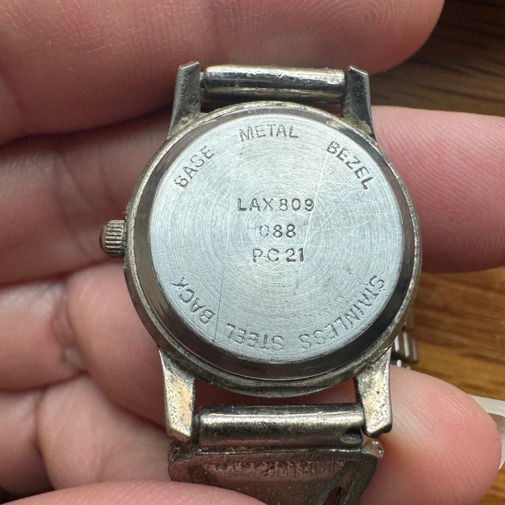 L.A.Express West Vintage Ladies Watch LAX809 Silver‎ Tone Enamel Band
